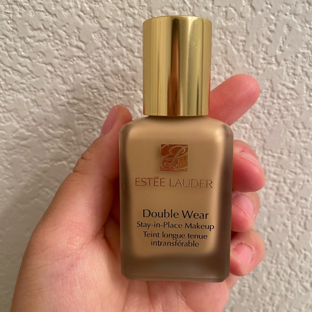 Estée Lauder Foundation